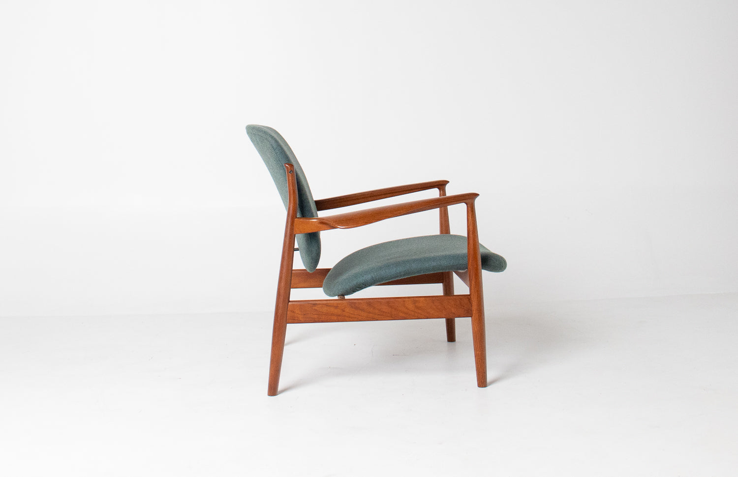 Finn Juhl France Chair Model 136 – Hobbs Modern