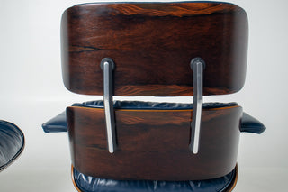 Early First Generation Eames 670/671 Lounge Chair & Ottoman in Brazilian Rosewood and Midnight Blue Leather