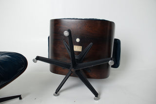 Early First Generation Eames 670/671 Lounge Chair & Ottoman in Brazilian Rosewood and Midnight Blue Leather