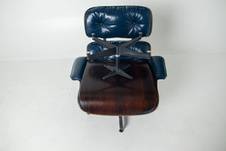 Early First Generation Eames 670/671 Lounge Chair & Ottoman in Brazilian Rosewood and Midnight Blue Leather