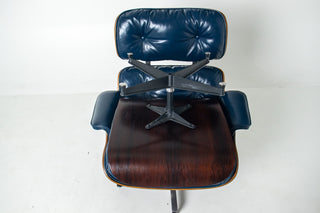 Early First Generation Eames 670/671 Lounge Chair & Ottoman in Brazilian Rosewood and Midnight Blue Leather