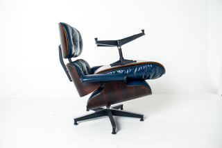 Early First Generation Eames 670/671 Lounge Chair & Ottoman in Brazilian Rosewood and Midnight Blue Leather