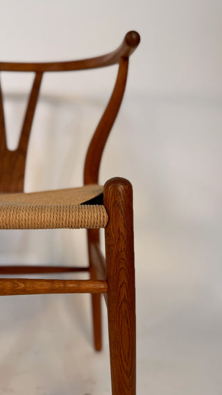 Pair of  Vintage Hans Wegner Wishbone Chairs for Carl Hansen
