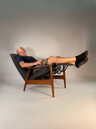 Milo Baughman Recliner 74 by Thayer Coggin