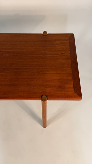 Hans Wegner Flip Top Coffee Table for Johannes Hansen – Teak, Oak, and Black Laminate