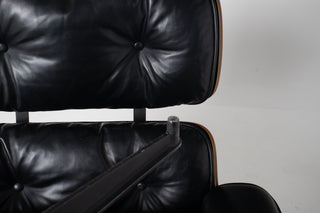 Early 1st Generation Eames Lounge Chair and Ottoman in Brazilian Rosewood finished in Gunstock Oil by Herman Miller