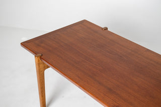 Hans Wegner Flip Top Coffee Table for Johannes Hansen – Teak, Oak, and Black Laminate