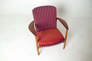 Arne Vodder for Bovirke Armchair in Oak and Teak