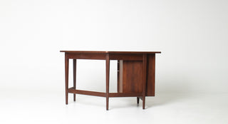 Bertha Schaefer Sculptural Walnut Desk for M. Singer & Sons, 1950s