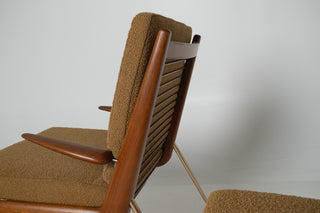 Pair of Boomrange Chairs by Peter Hvidt