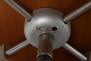 Arne Jacobsen Series 7 Model Desk Chair