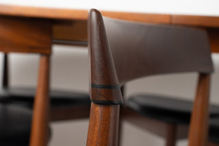 Hans Olsen Expandable Roundette with Six Chairs