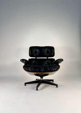 Dramatic Striped Eames Lounge Chair & Ottoman 670/671 – 3rd Generation: Early 1970s | Rosewood & Black Leather