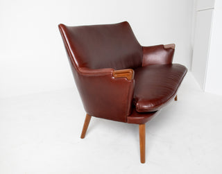 Hans Weger CH72 Sofa in Oxblood Leather