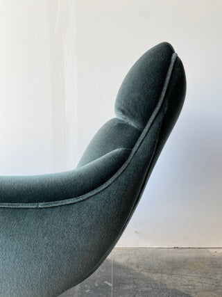 Vladimir Kagan Erica Chaise Lounge Chair in New Holly Hunt Mohair, Circa 1960's