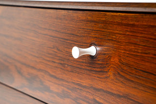 George Nelson Small Thin Edge “Apple Core” Drawer Pull – White Powder-Coated