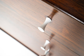 George Nelson Small Thin Edge “Apple Core” Drawer Pull – White Powder-Coated