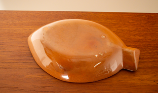 Lagardo Tackett & Kenji FujIta Ceramic Fish Dishs or Spoon Rest Circa 1950s