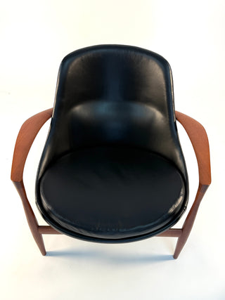 Rare Pair of Vintage Elizabeth Lounge Chairs by Ib Kofod Larsen