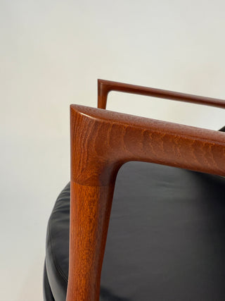 Rare Pair of Vintage Elizabeth Lounge Chairs by Ib Kofod Larsen