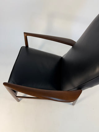 Ib Kofod-Larsen Recliner and Ottoman for Selig in Black Italian Leather