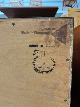 Rare Hans Wegner Presidential Rosewood Credenza for Ry Mobler RY-25