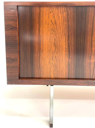 Rare Hans Wegner Presidential Rosewood Credenza for Ry Mobler RY-25
