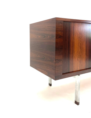 Rare Hans Wegner Presidential Rosewood Credenza for Ry Mobler RY-25