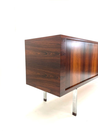 Rare Hans Wegner Presidential Rosewood Credenza for Ry Mobler RY-25