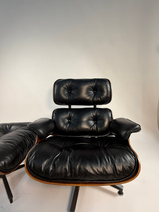 1st Generation Eames Lounge Chair in Rosewood with New Black Leather