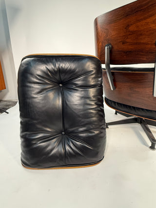 1st Generation Eames Lounge Chair in Rosewood with New Black Leather