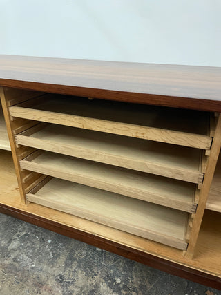 Rare Hans Wegner Presidential Rosewood Credenza for Ry Mobler RY-25