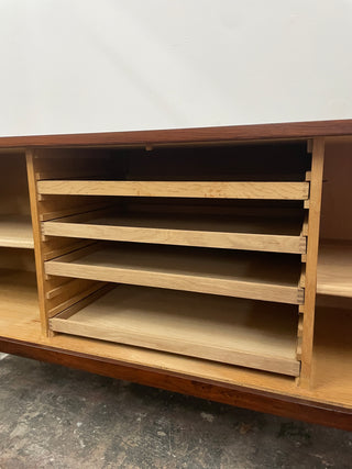 Rare Hans Wegner Presidential Rosewood Credenza for Ry Mobler RY-25