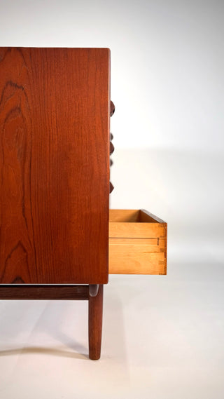 Børge Mogensen Teak Eight-Drawer Dresser – Danish Modern Masterpiece
