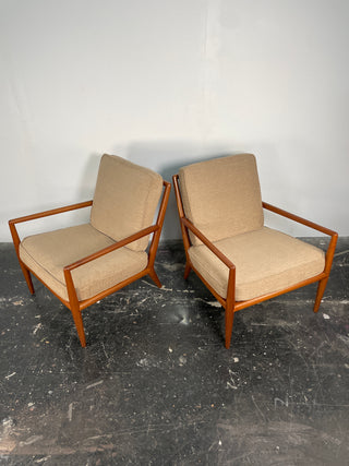 Pair of T.H. Robsjohn-Gibbings Lounge Chairs for Widdicomb