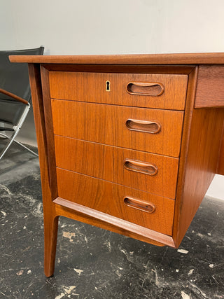 Svend Aage Madsen Bow Front Desk in Teak for HP Hansen, Denmark Circa 1960's