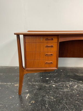 Svend Aage Madsen Bow Front Desk in Teak for HP Hansen, Denmark Circa 1960's