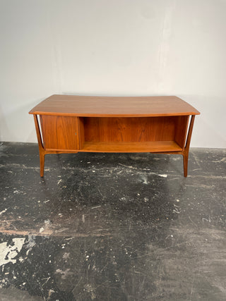 Svend Aage Madsen Bow Front Desk in Teak for HP Hansen, Denmark Circa 1960's