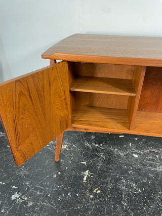 Svend Aage Madsen Bow Front Desk in Teak for HP Hansen, Denmark Circa 1960's