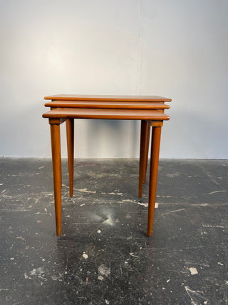 Westnofa Teak Set of 3 Nesting Tables with Conical Legs