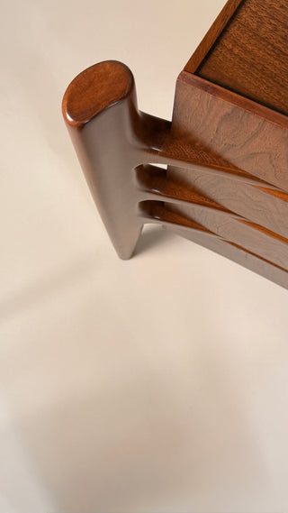 William Hinn Sculpted Walnut 4-Drawer Dresser – Made in Sweden, c. 1950s