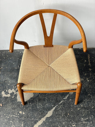 Pair of  Vintage Hans Wegner Wishbone Chairs for Carl Hansen