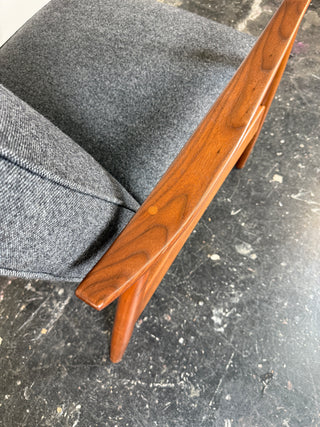 Milo Baughman Recliner 74 by Thayer Coggin