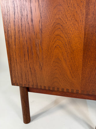 Pair of Solid Teak Nightstands by Peter Hvidt for Søborg Møbelfabrik, Mid Century Nightstands