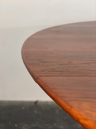 Peter Hvidt & Orla Molgaard-Nielsen Drop Leaf Dining Table in Solid Teak