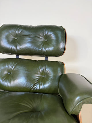 Rare Vintage Eames Lounge Chair & Ottoman 670/671 – 2nd Generation, 1960s | Walnut & Moss Green Leather