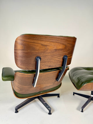Rare Vintage Eames Lounge Chair & Ottoman 670/671 – 2nd Generation, 1960s | Walnut & Moss Green Leather
