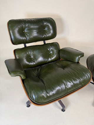 Rare Vintage Eames Lounge Chair & Ottoman 670/671 – 2nd Generation, 1960s | Walnut & Moss Green Leather