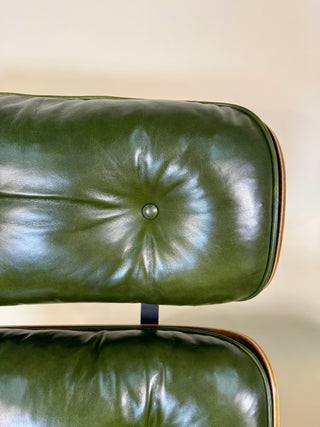Rare Vintage Eames Lounge Chair & Ottoman 670/671 – 2nd Generation, 1960s | Walnut & Moss Green Leather