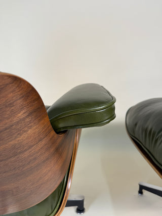 Rare Vintage Eames Lounge Chair & Ottoman 670/671 – 2nd Generation, 1960s | Walnut & Moss Green Leather